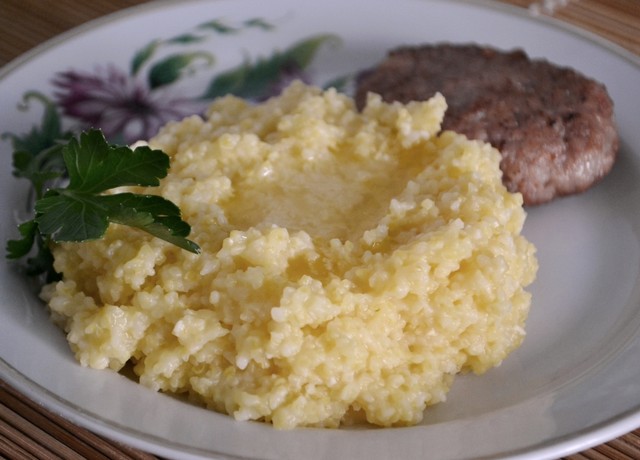 Porridge d'orge. Porridge brutté de céréales d'orge. Kashi Recettes Delicious Recipes 2014 avec photo. Que cuisiner pour le petit déjeuner, pour le déjeuner