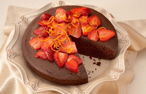 main-Super-Chocolat-Strawberry-Cake