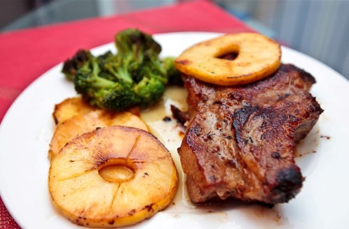 Steak for apples