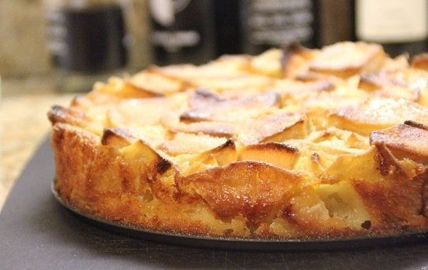творожный пирог с яблоками рецепт в мультиварке. yablochnyj pirog s tvorogom i izyumom. творожный пирог с яблоками рецепт в мультиварке фото. творожный пирог с яблоками рецепт в мультиварке-yablochnyj pirog s tvorogom i izyumom. картинка творожный пирог с яблоками рецепт в мультиварке. картинка yablochnyj pirog s tvorogom i izyumom. 1. Для того чтобы творог был однородным, рекомендую перед приготовлением протереть его через мелкое сито или измельчить блендером. Если у вас нет на это времени, то можно сразу купить такое же количество мягкого творога в тубусе.